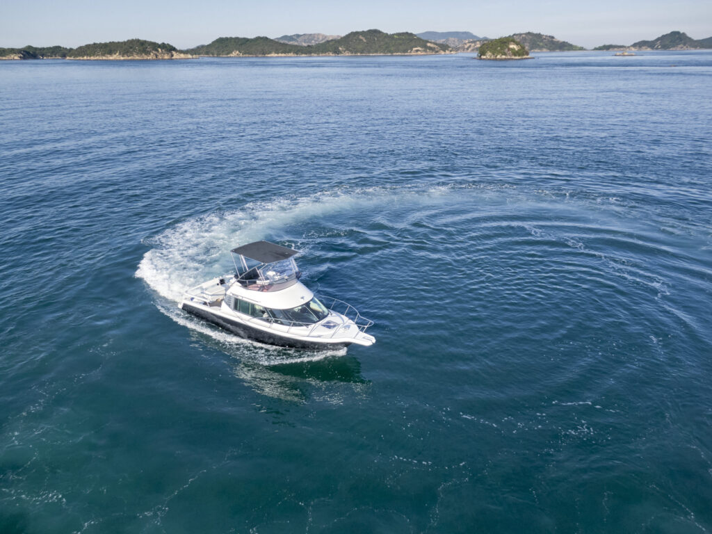 クルージングで多島美を満喫